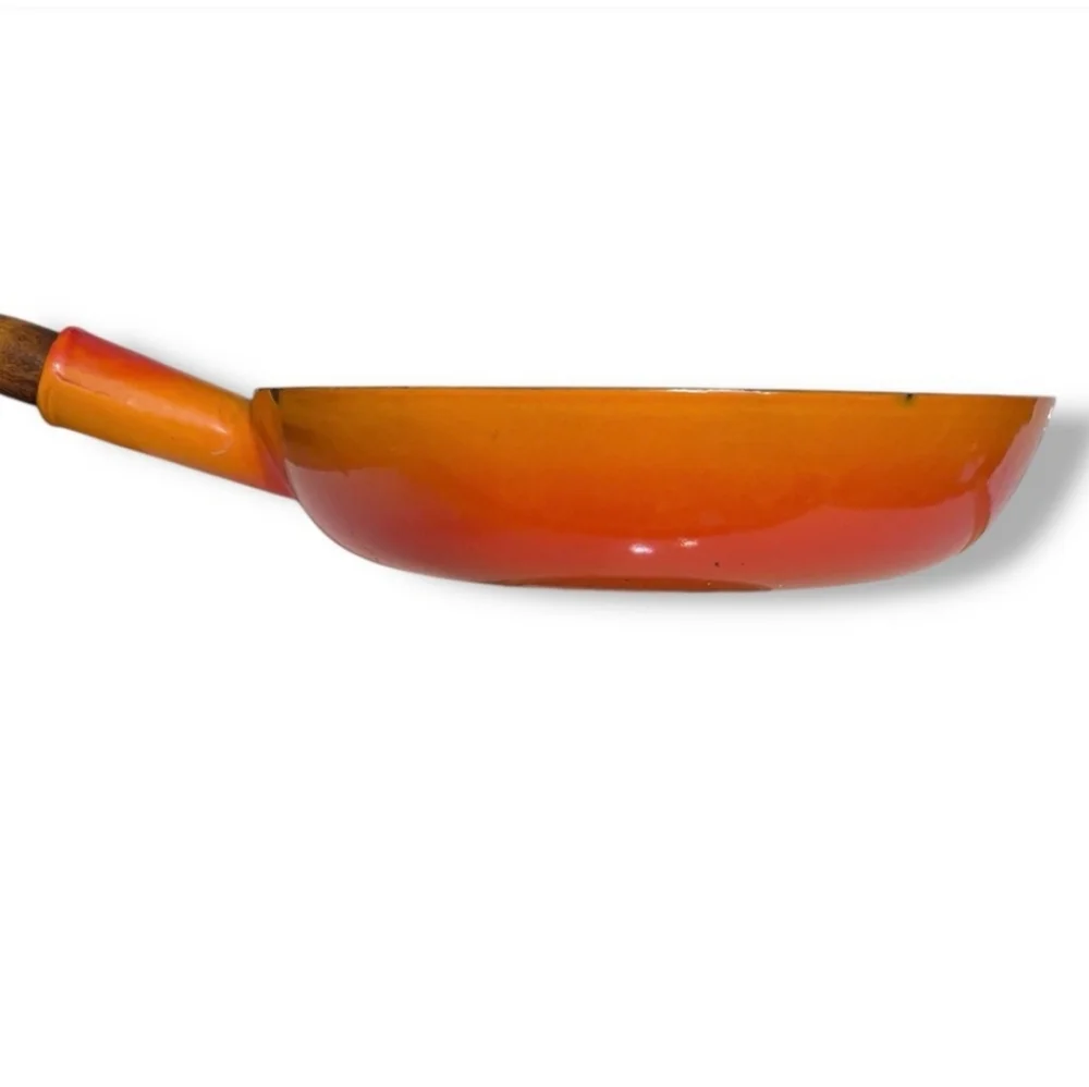 VINTAGE Flame Orange Enameled 9.5” Frying Saute Pan Wooden Handle